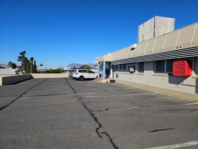 To Let commercial Property for Rent in Wynberg Western Cape